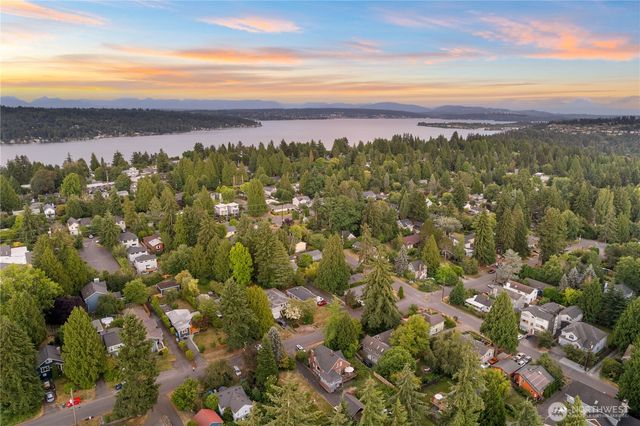 12032 38th Avenue NE, Seattle, WA 98125