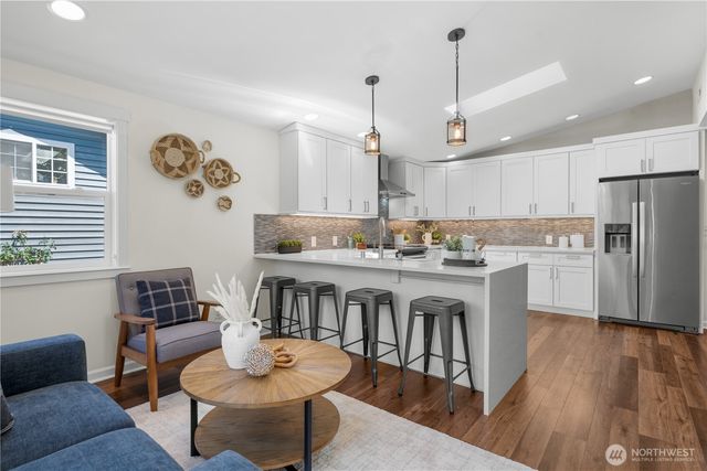 12032 38th Avenue NE, Seattle, WA 98125