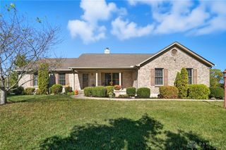 3076 Honeytree Lane, Springboro, OH 45066