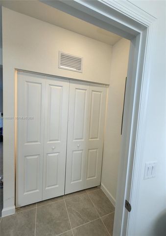 29277 SW 163rd Ct, Homestead, FL 33033