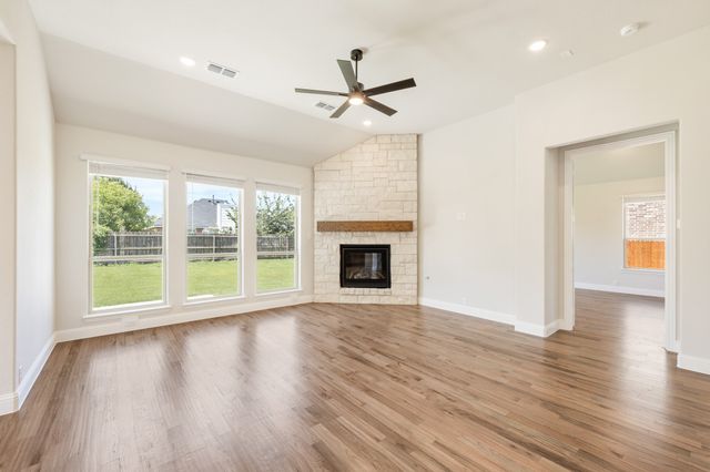 1109 Cardinal Drive, Midlothian, TX 76065