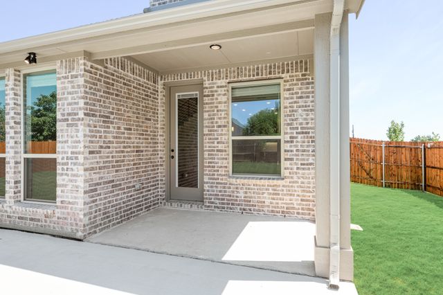 1109 Cardinal Drive, Midlothian, TX 76065