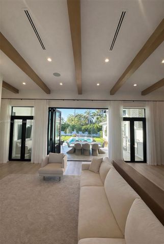 14200 Old Cutler Rd, Palmetto Bay, FL 33158