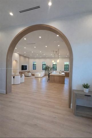 14200 Old Cutler Rd, Palmetto Bay, FL 33158