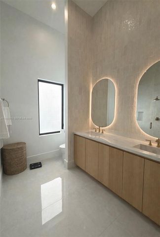 14200 Old Cutler Rd, Palmetto Bay, FL 33158