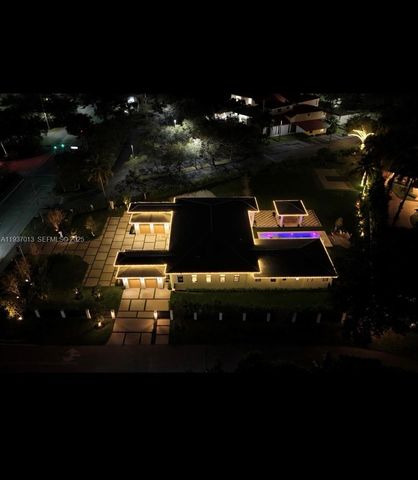 14200 Old Cutler Rd, Palmetto Bay, FL 33158