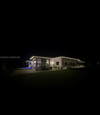 14200 Old Cutler Rd, Palmetto Bay, FL 33158