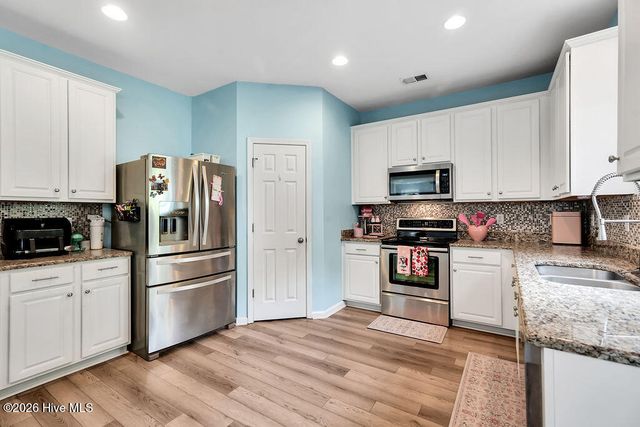 5010 Portside Drive, Southport, NC 28461