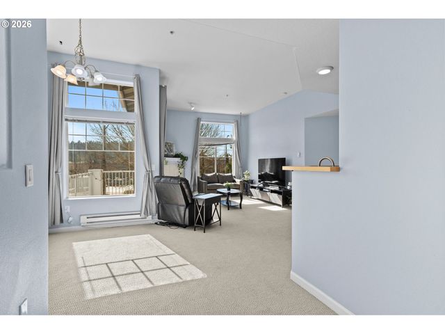 14800 Sw SANDHILL Loop 201, Beaverton, OR 97007