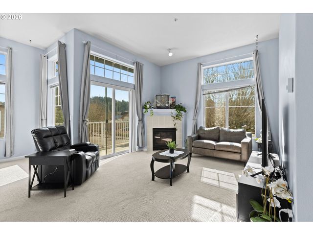 14800 Sw SANDHILL Loop 201, Beaverton, OR 97007