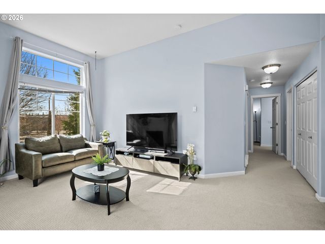 14800 Sw SANDHILL Loop 201, Beaverton, OR 97007