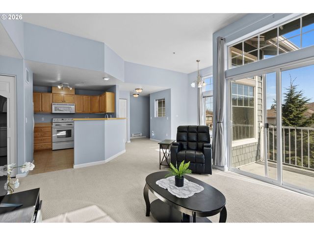 14800 Sw SANDHILL Loop 201, Beaverton, OR 97007