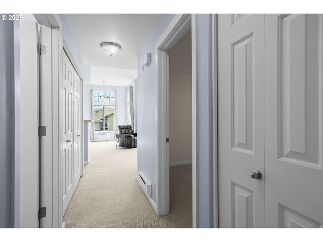 14800 Sw SANDHILL Loop 201, Beaverton, OR 97007