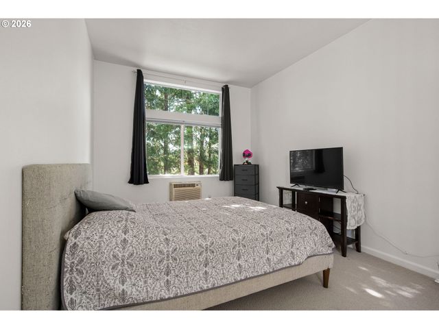 14800 Sw SANDHILL Loop 201, Beaverton, OR 97007