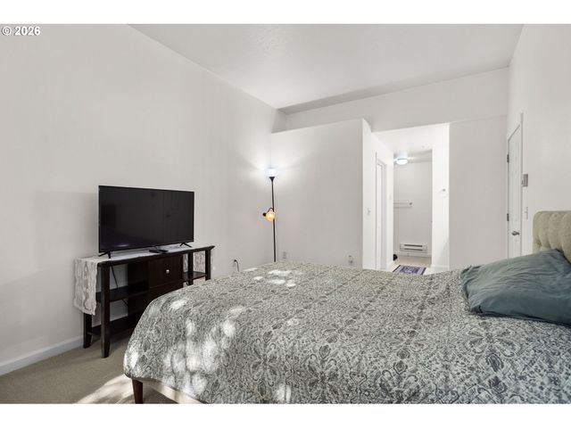 14800 Sw SANDHILL Loop 201, Beaverton, OR 97007