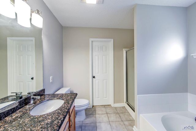 133 Tigerlily Dr, Houma, LA 70360