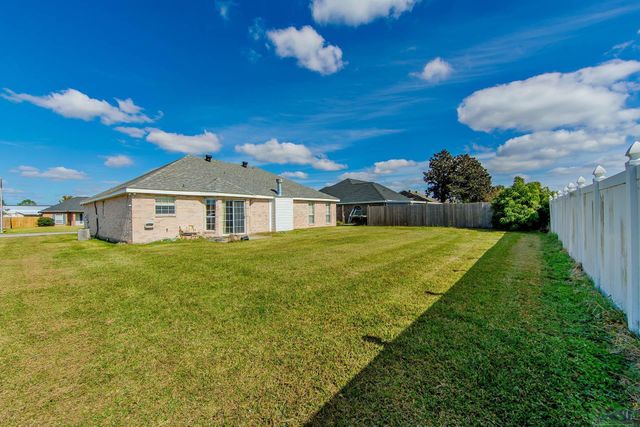 133 Tigerlily Dr, Houma, LA 70360