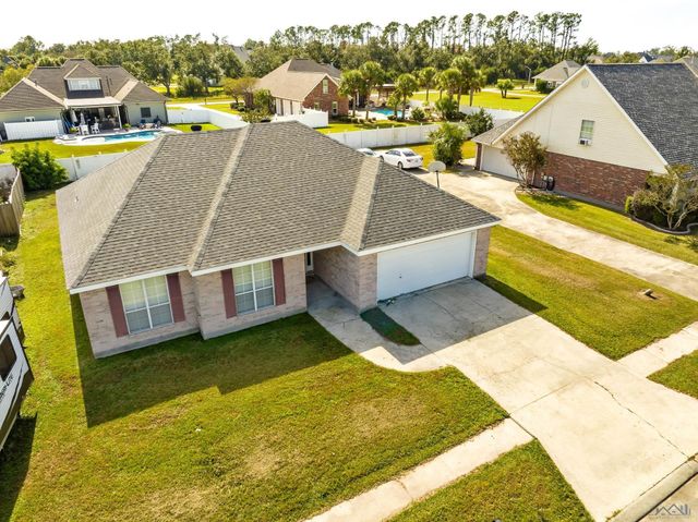 133 Tigerlily Dr, Houma, LA 70360