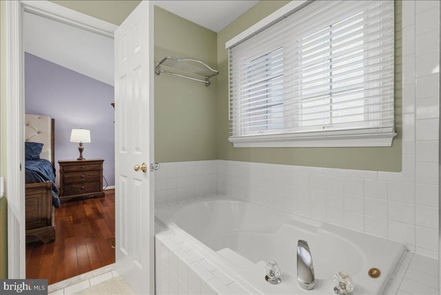 43378 LIVERY SQ, Ashburn, VA 20147