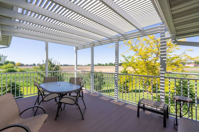 602 E Sheridan Drive, Eldridge, IA 52748