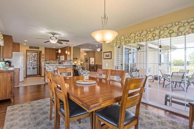 602 E Sheridan Drive, Eldridge, IA 52748
