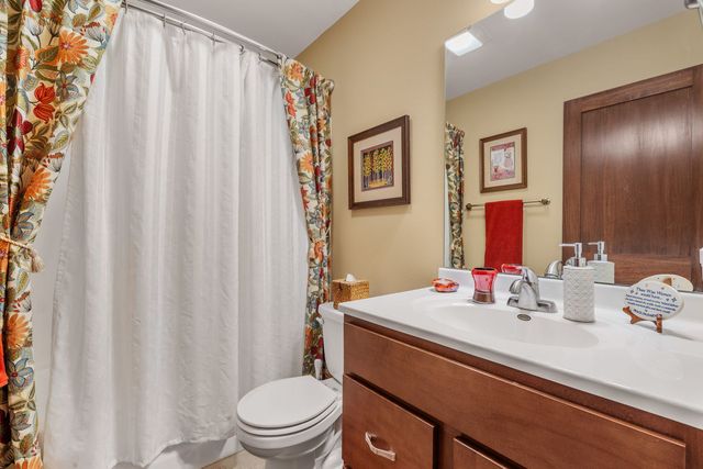 602 E Sheridan Drive, Eldridge, IA 52748