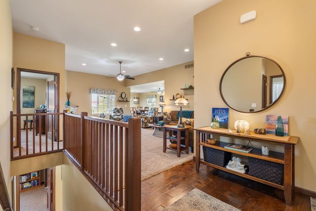 602 E Sheridan Drive, Eldridge, IA 52748