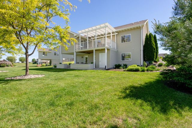 602 E Sheridan Drive, Eldridge, IA 52748