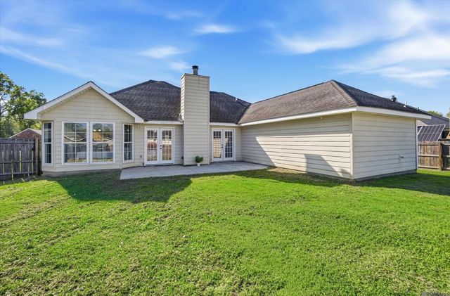 15258 E Bayou Dr, Prairieville, LA 70769
