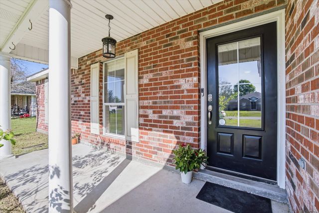 15258 E Bayou Dr, Prairieville, LA 70769