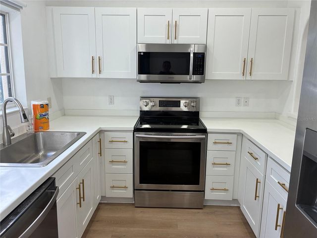 360 CAPE HARBOUR LOOP 105, Bradenton, FL 34212