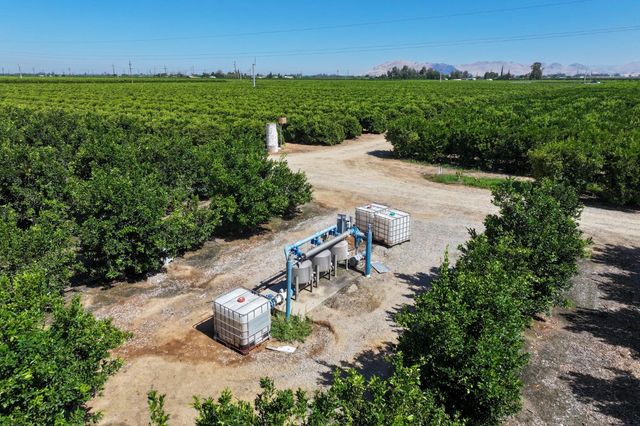 9464 Porter Avenue, Dinuba, CA 93618