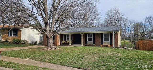 404 Quentin Drive, St Charles, MO 63301