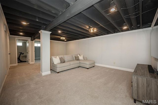 404 Quentin Drive, St Charles, MO 63301