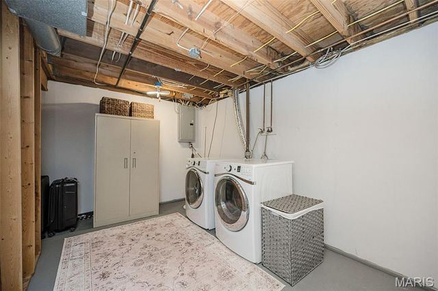 404 Quentin Drive, St Charles, MO 63301