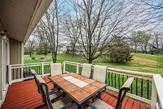 404 Quentin Drive, St Charles, MO 63301