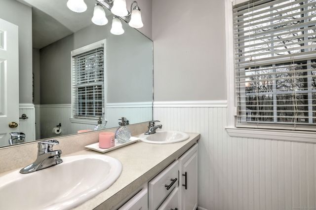 119 Wedgemere Road, Stamford, CT 06905