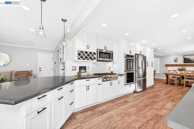 907 Hazel St, Livermore, CA 94550