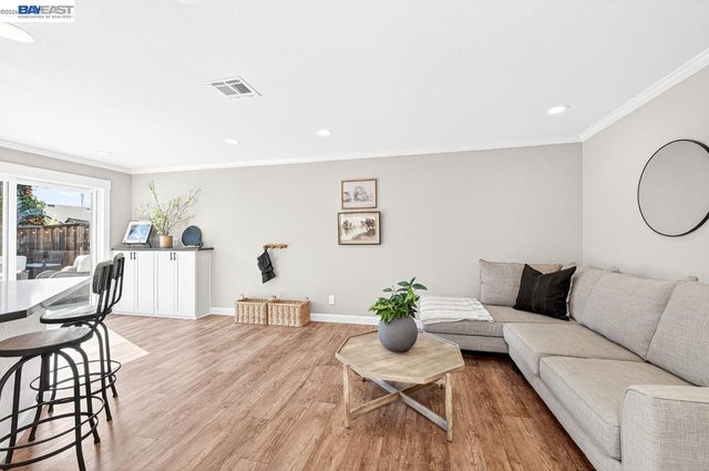 907 Hazel St, Livermore, CA 94550