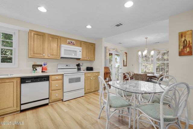 70 Shipyard Dr Apt 166, Hilton Head Island, SC 29928