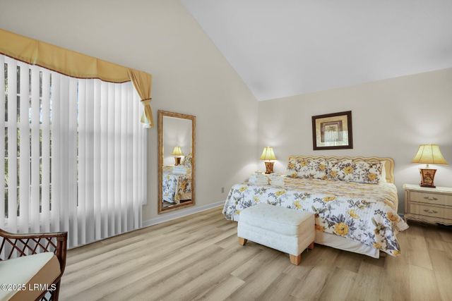 70 Shipyard Dr Apt 166, Hilton Head Island, SC 29928