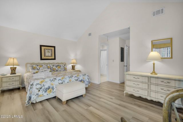 70 Shipyard Dr Apt 166, Hilton Head Island, SC 29928