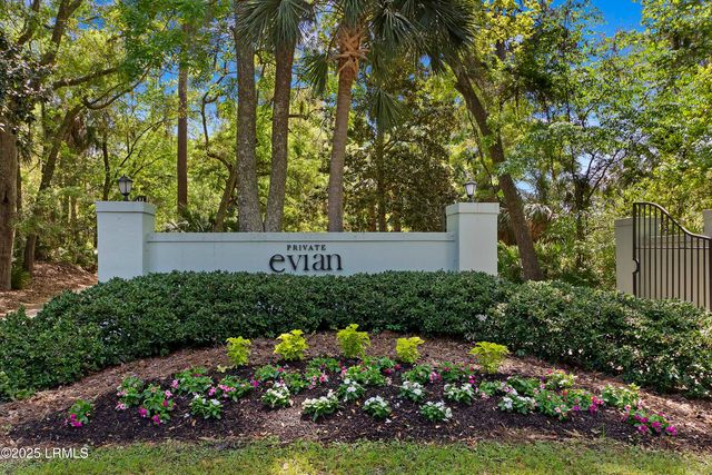 70 Shipyard Dr Apt 166, Hilton Head Island, SC 29928