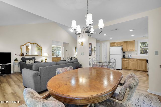 70 Shipyard Dr Apt 166, Hilton Head Island, SC 29928