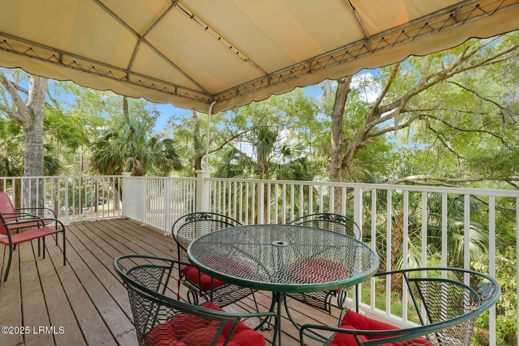 70 Shipyard Dr Apt 166, Hilton Head Island, SC 29928