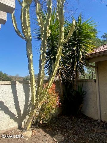 132 Rosehedge Lane, Oak Park, CA 91377