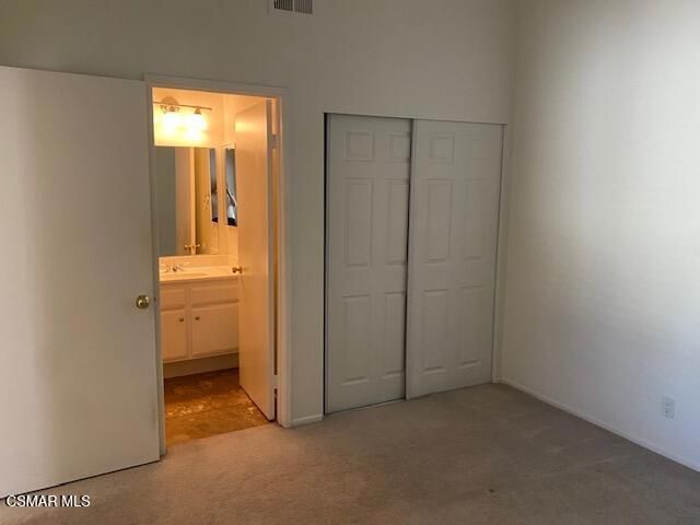 132 Rosehedge Lane, Oak Park, CA 91377