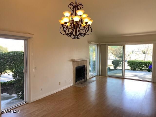 132 Rosehedge Lane, Oak Park, CA 91377