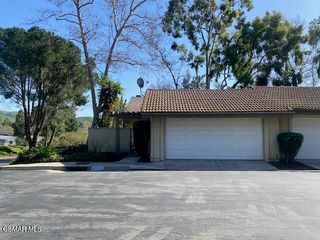 132 Rosehedge Lane, Oak Park, CA 91377