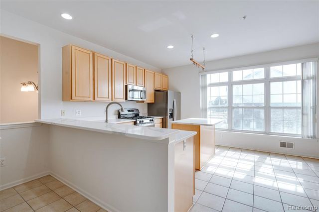 43846 Cherry Grove Court, Canton, MI 48188